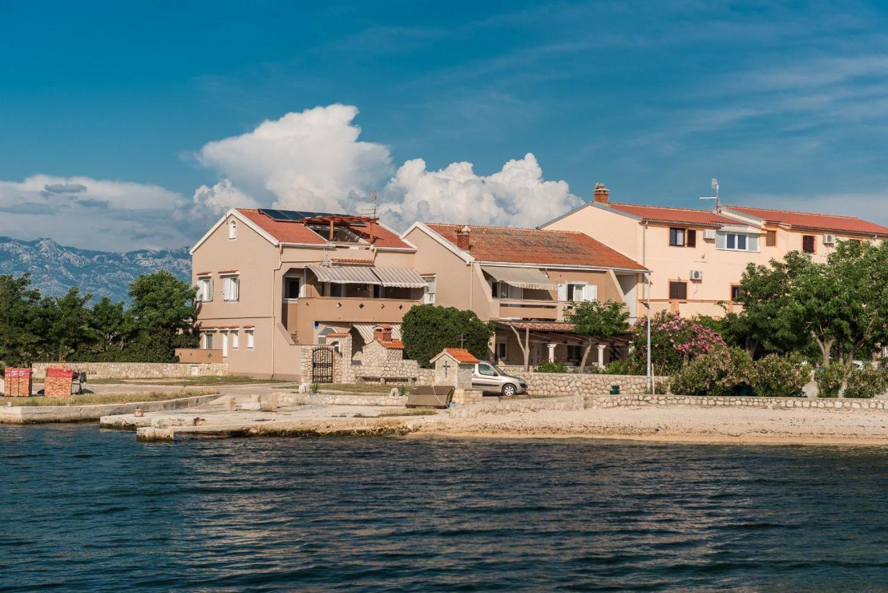 Apartments Hidden Beach Gem Đảo Pag Ngoại thất bức ảnh